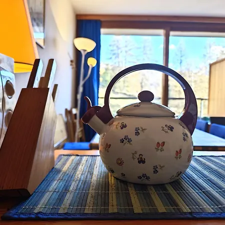 Hostdomus - Sansicario R8 *